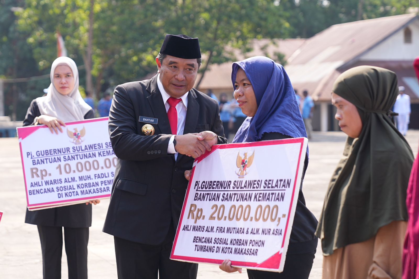 Hari Pahlawan Nasional di Sulsel, Korban Pohon Tumbang Hingga Lakalantas Terima Santunan