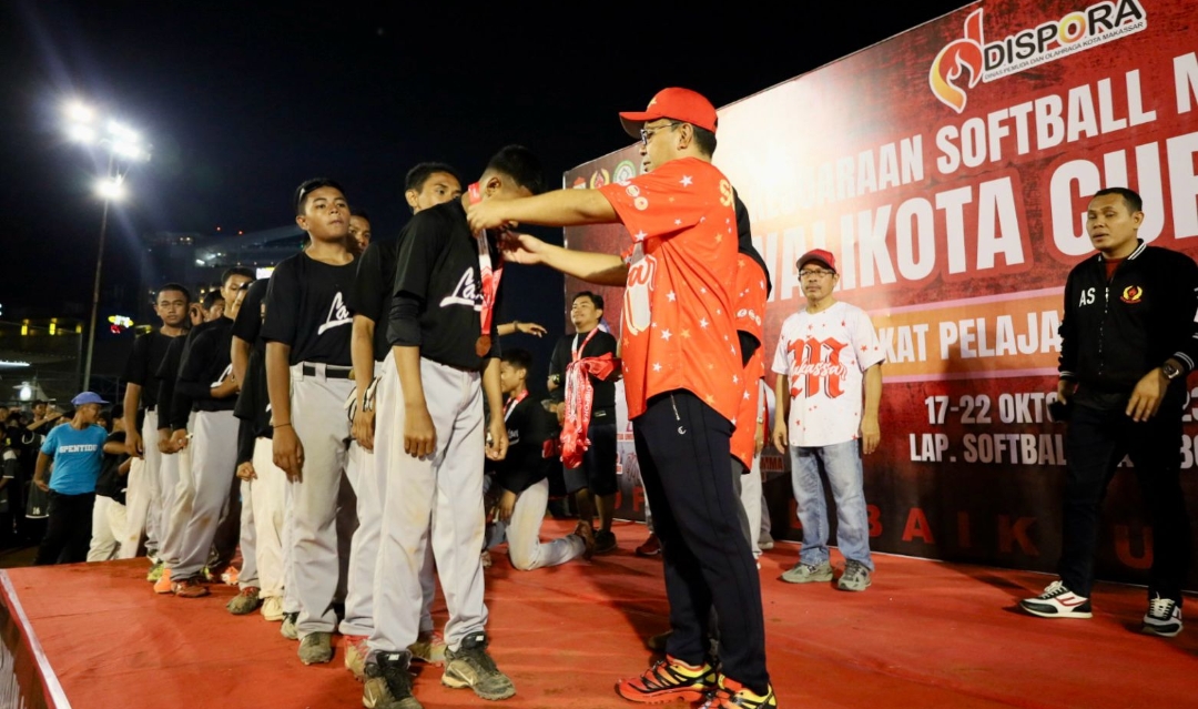 Kejuaraan Softball Makassar Wali Kota Cup 2023 Tingkat U-18, Laston Dinas PU Kunci Gelar Juara