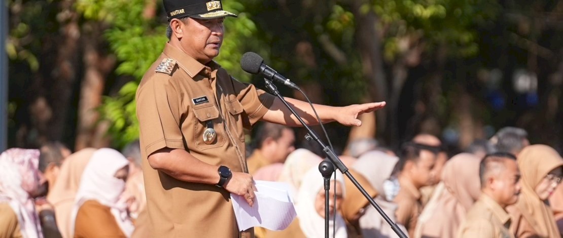 Pj Gubernur Bahtiar Apresiasi Kerja Keras Para Pegawai, Saat Pimpin Apel Lingkup Pemprov