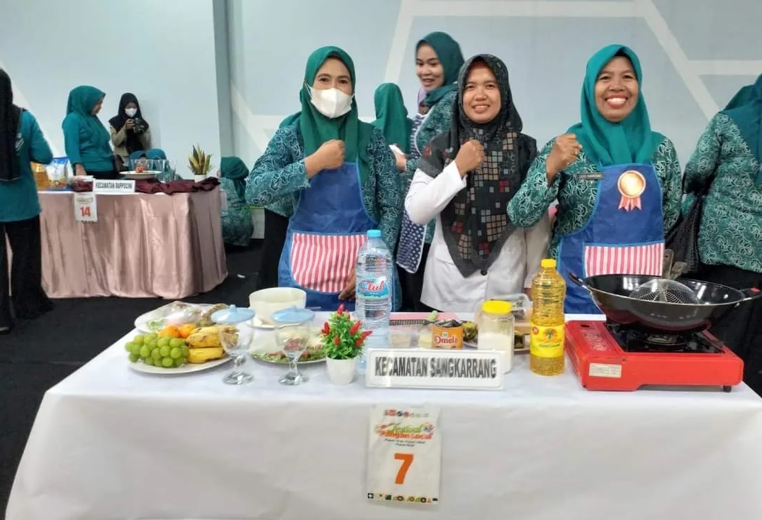PKK Sangkarrang Ramaikan Festival Pangan Lokal di Mall Phinisi Point