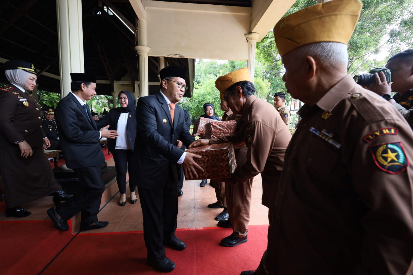 Peringatan Hari Korban 40.000 Jiwa, Pemkot Makassar Bantuan ke Legiun Veteran