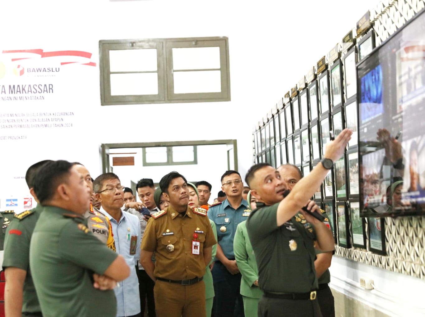 War Room Makodim 1408 Kini Terkoneksi Pemkot Makassar, Pj Sekda: Sinergitas Jelang Pemilu