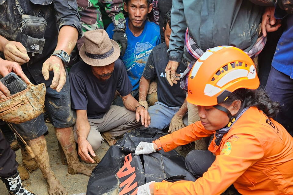 Korban Tewas Tanah Longsor di Bastem Luwu Bertambah