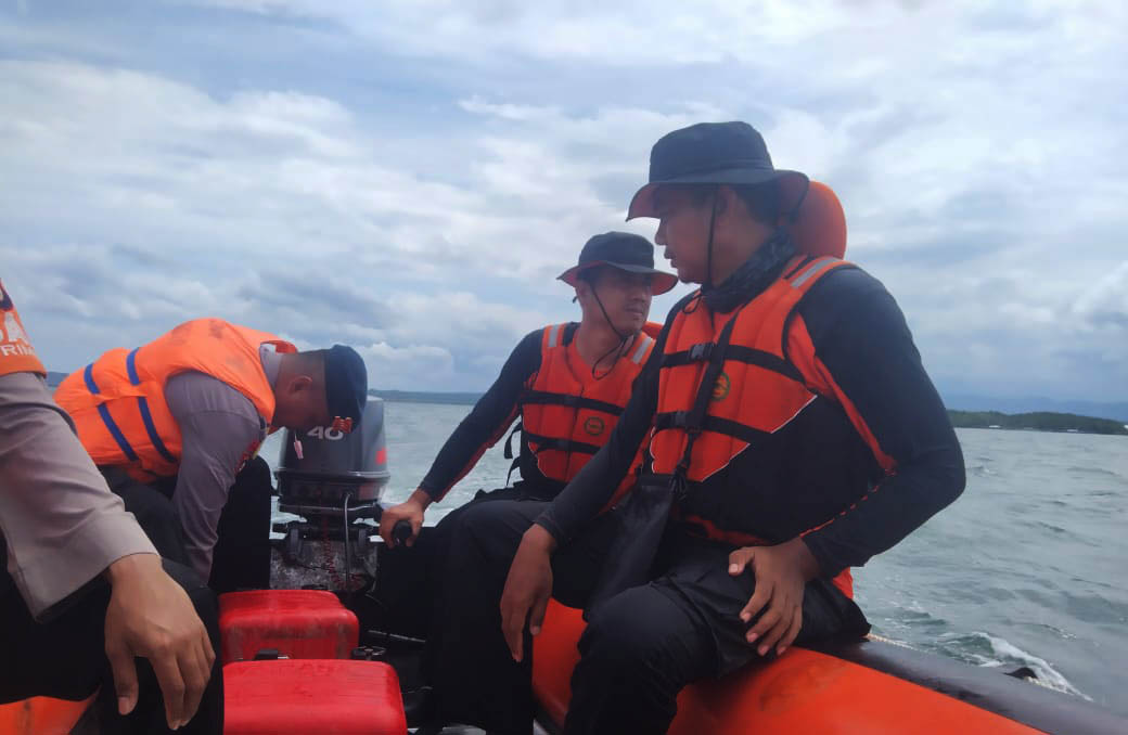Kapal Nelayan Terbalik di Perairan Selayar, 21 Orang Masih Hilang