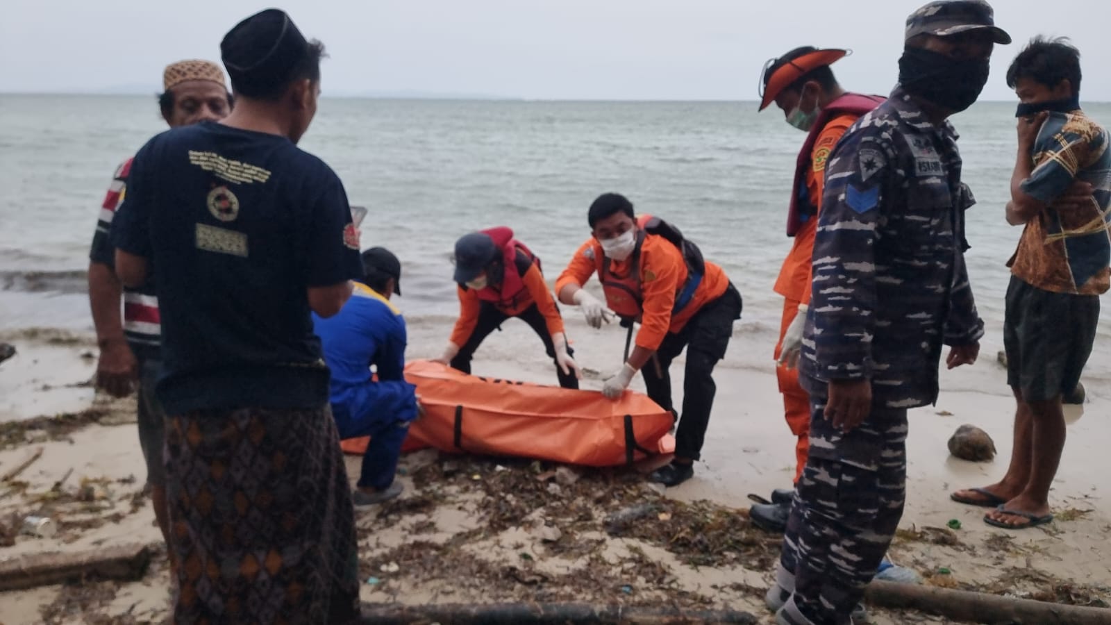 Tim SAR Gabungan Temukan 1 Jenazah Korban KM Yuiee Jaya 2