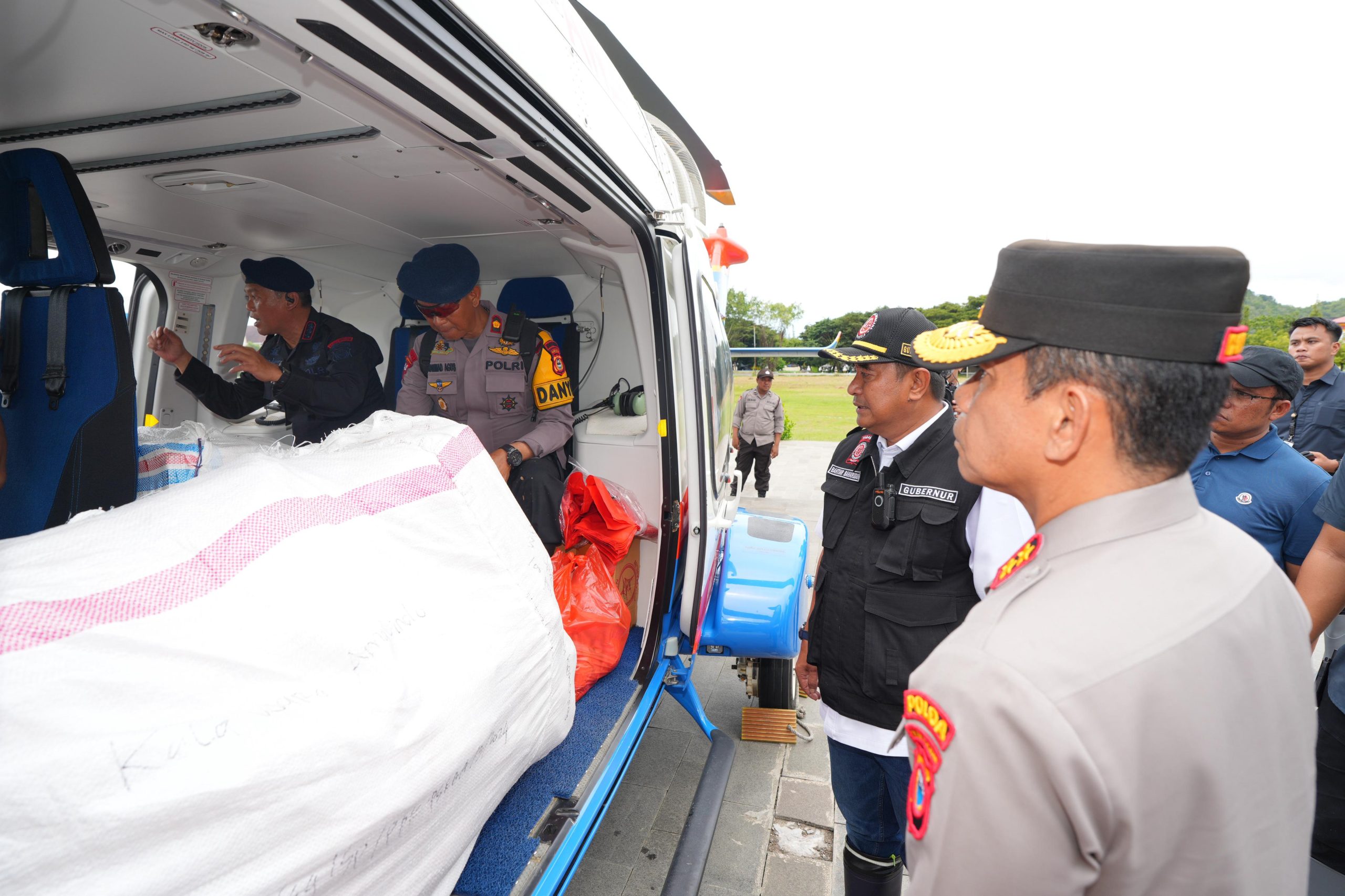 Lokasi Banjir dan Longsor Latimojong Terisolir, Bantuan Dikirim Via Udara