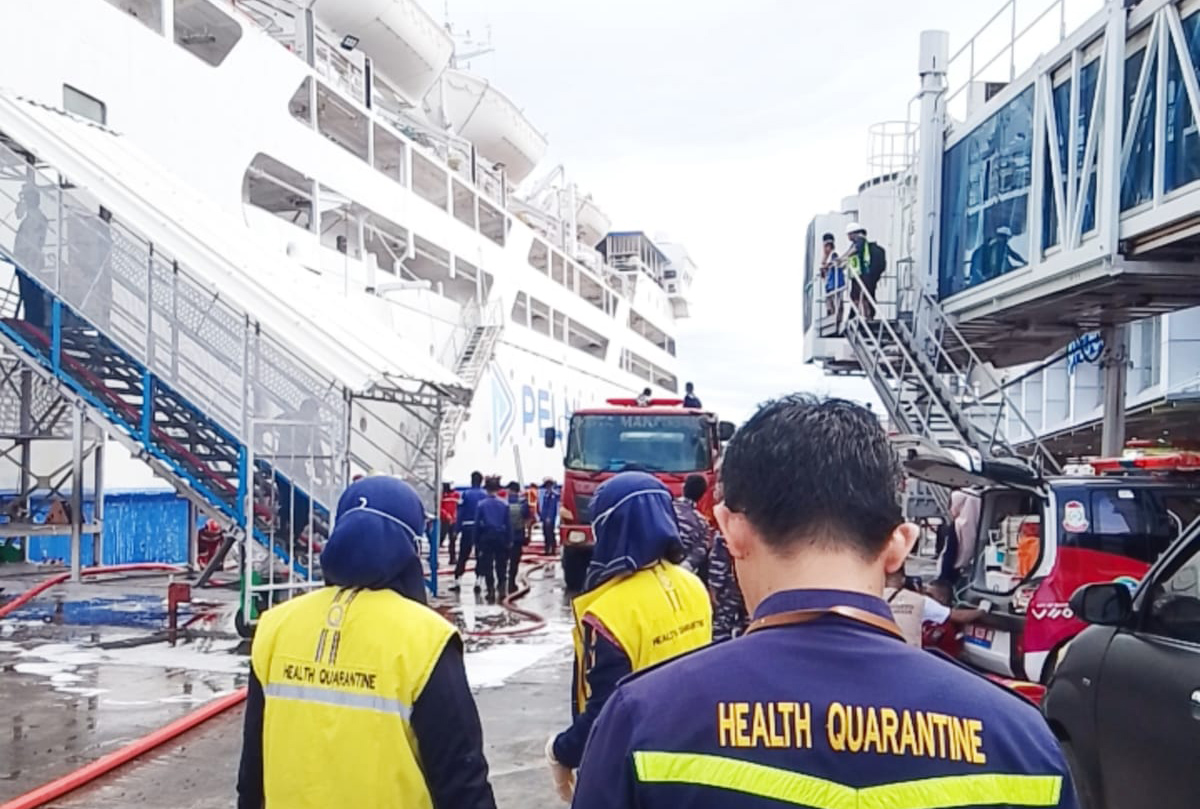 KM Umsini Terbakar di Pelabuhan Makassar, Ini Penjelasan Pelindo