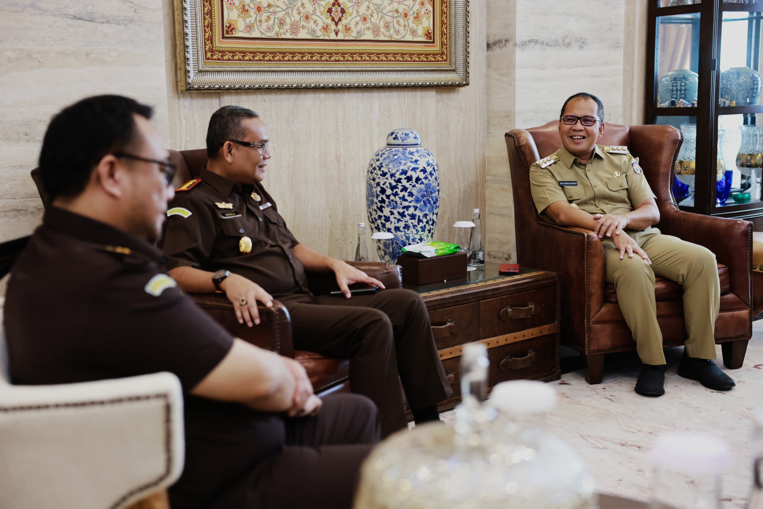 Kajari Makassar Nauli Rahim Siregar Temui Danny Pomanto, Bahas Ini!