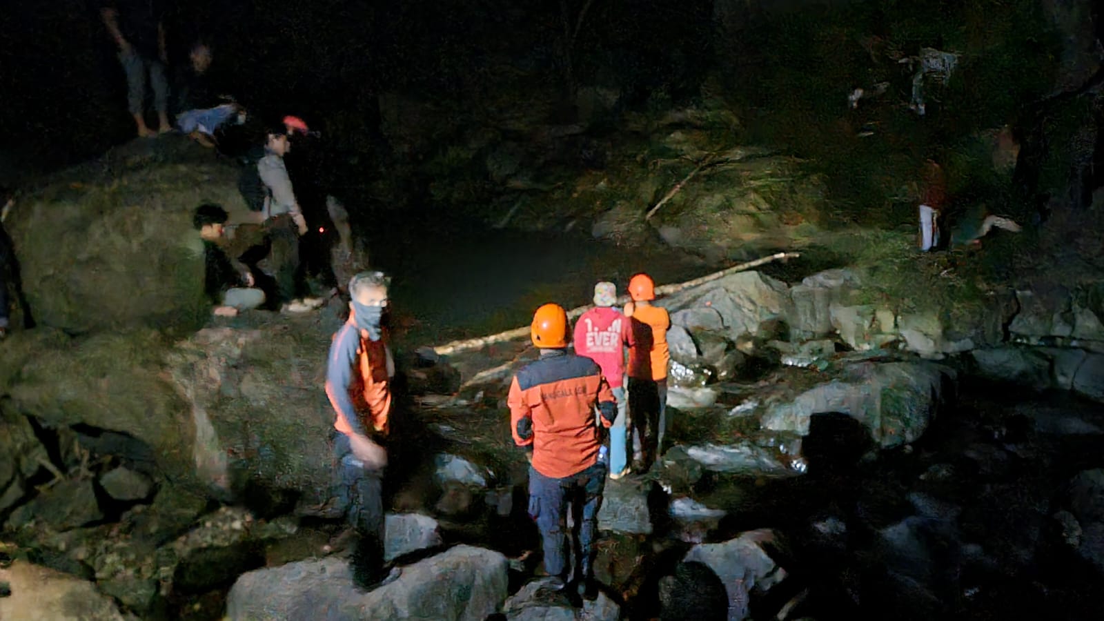 2 Gadis Belia Tenggelam di Air Terjun Jami Maros