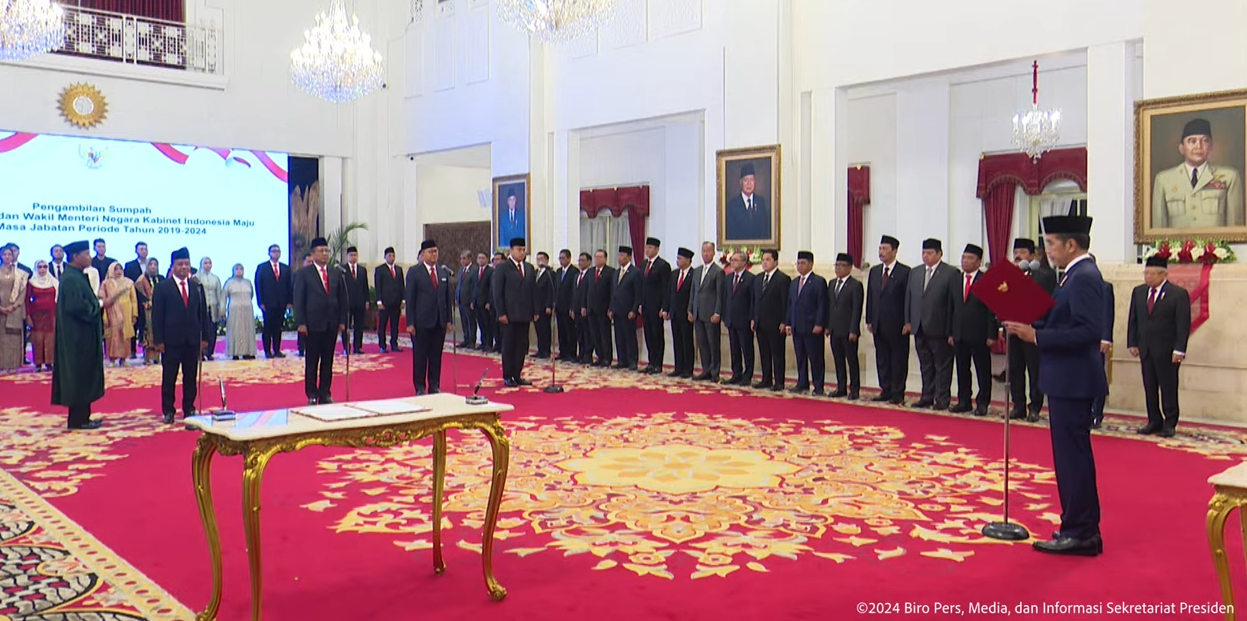 Jokowi Lantik 3 Menteri dan 1 Wamen di Sisa Masa Jabatannya