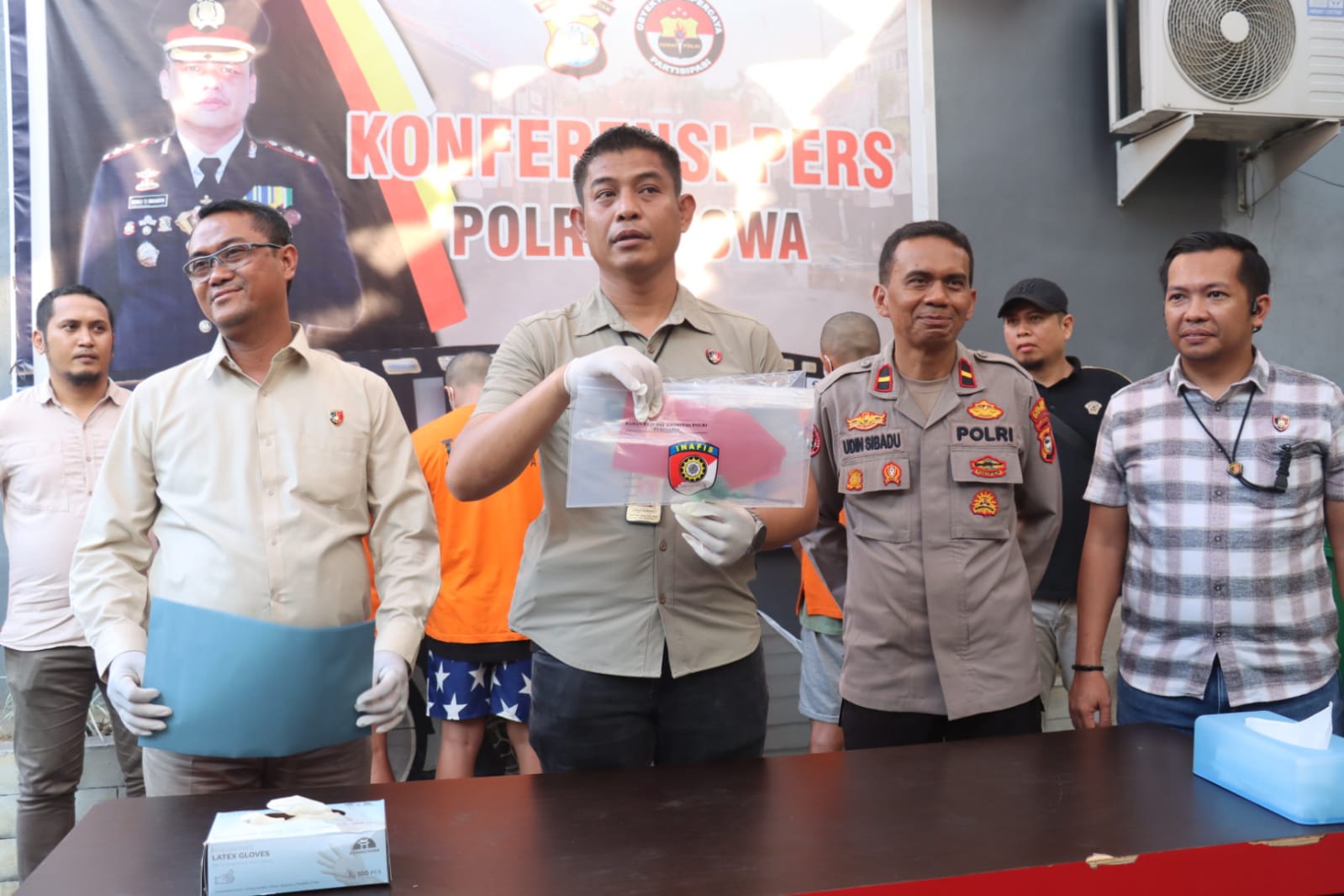 4 Orang jadi Tersangka Terkait Pembusuran di Perumahan Zarindah