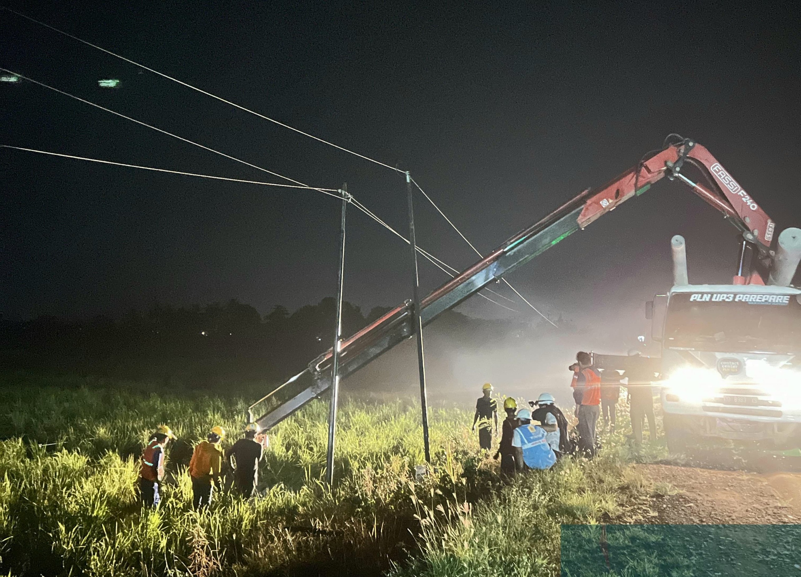 PLN Tanggap Pulihkan Pasokan Listrik Akibat Cuaca Ekstrem di Kabupaten Sidrap