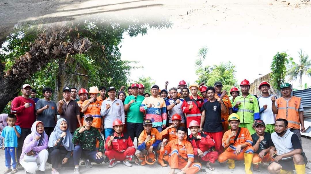 Camat Mamajang Kembali Pimpin Sabtu Bersih di Kanal Jalan Bhayangkara