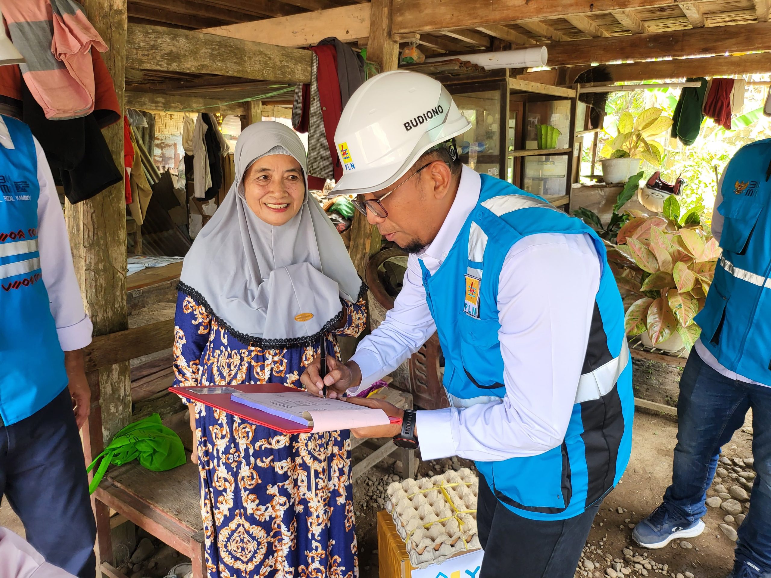 PLN UID Sulselrabar Tingkatkan Layanan melalui Pemutakhiran Data Pelanggan