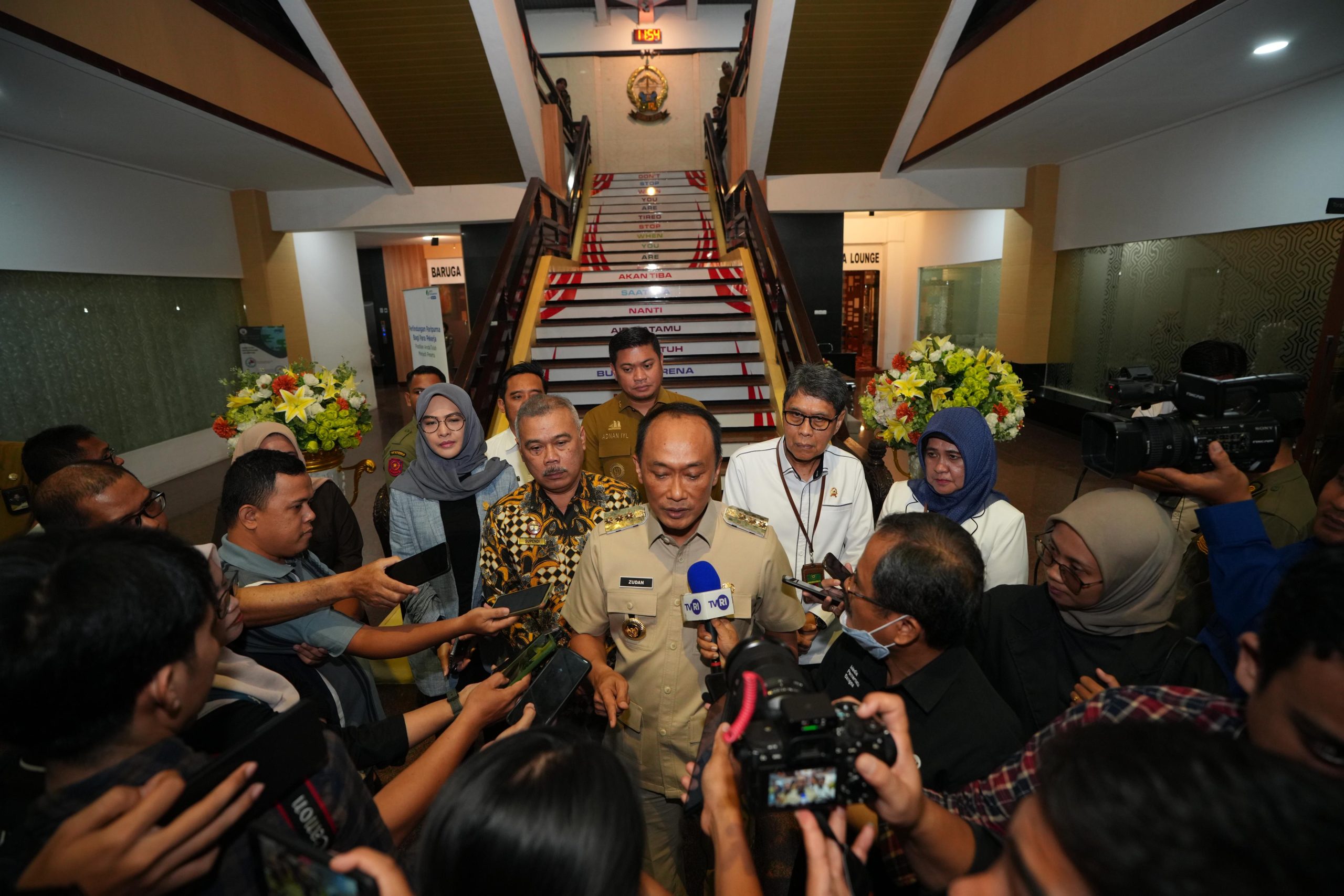 Prof Zudan Warning ASN Pemprov Sulsel Berhenti Main Judi Online