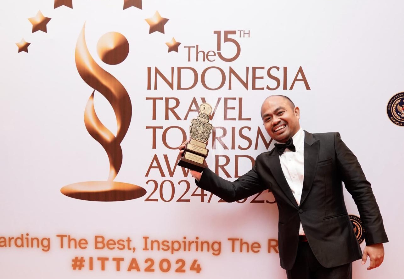 Kadispar Makassar Roem Terima Penghargaan Top Hospitality Leader  2024