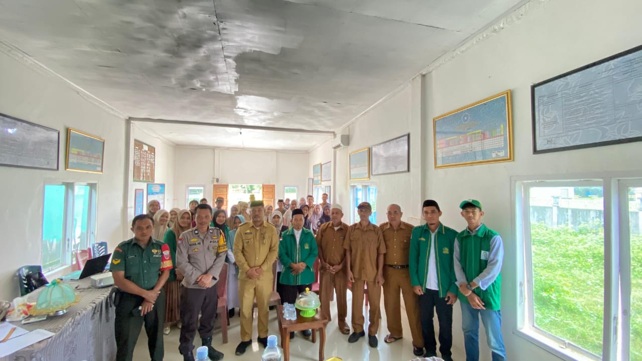 KKN 76 UINAM Seminar Sosialisasi Stunting dan Pernikahan Dini di Desa Patallassang