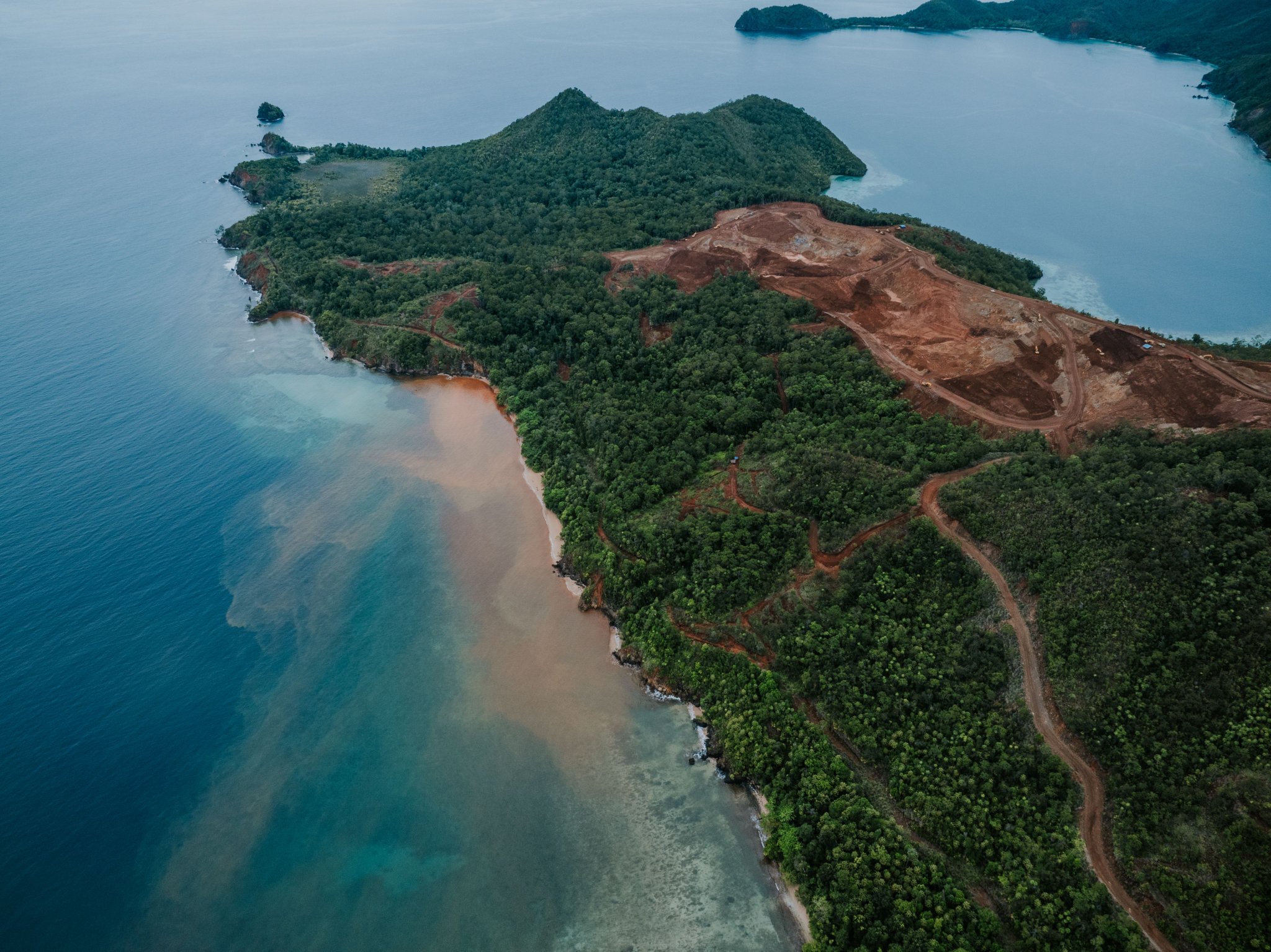 Pemerintah Cabut Empat Izin Tambang di Raja Ampat