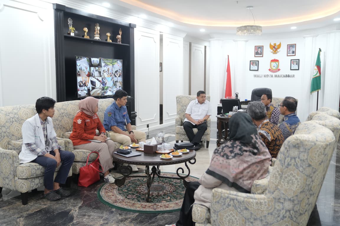 Anak Panti dan Lansia Gratis Pemeriksaan Gigi di RS Gigi Mulut Pendidikan Unhas