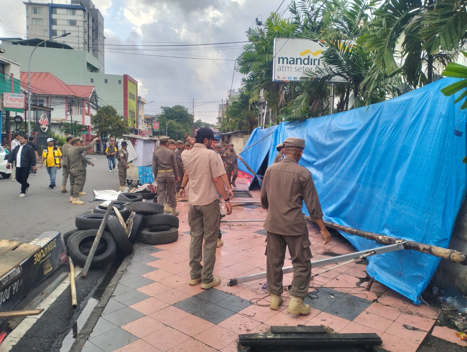 Survei PPI: 84,9 Persen Warga Dukung Penataan PKL di Trotoar Makassar