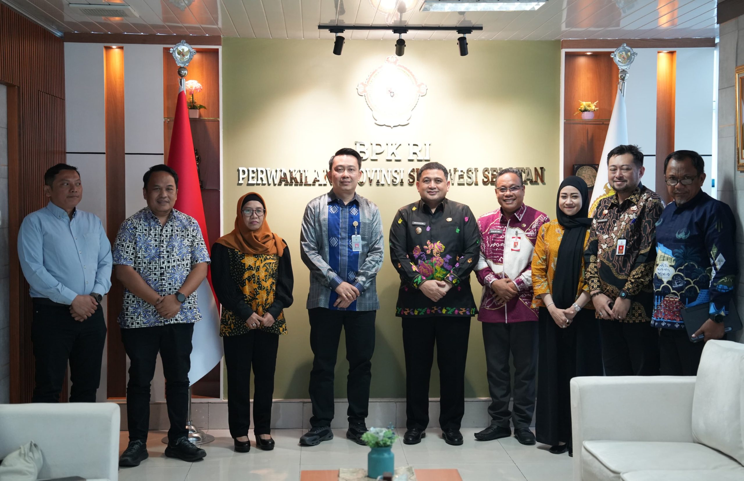 Pemkot Makassar Jadi yang Tercepat Serahkan LKPD 2025 ke BPK Sulsel