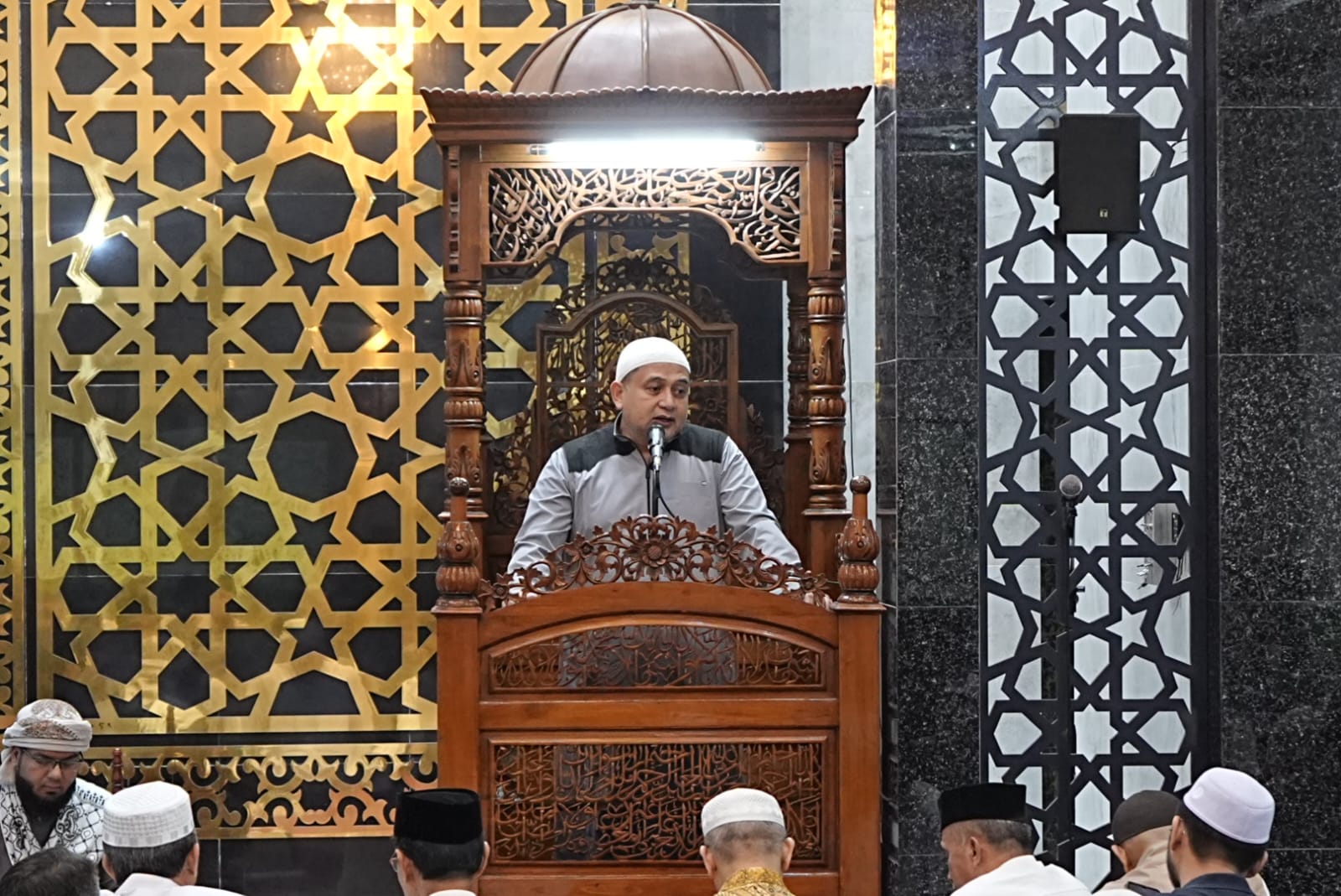 Subuh Berjamaah di Rappocini, Munafri Tekankan Kolaborasi Warga dan Pemerintah Kebersihan Kota