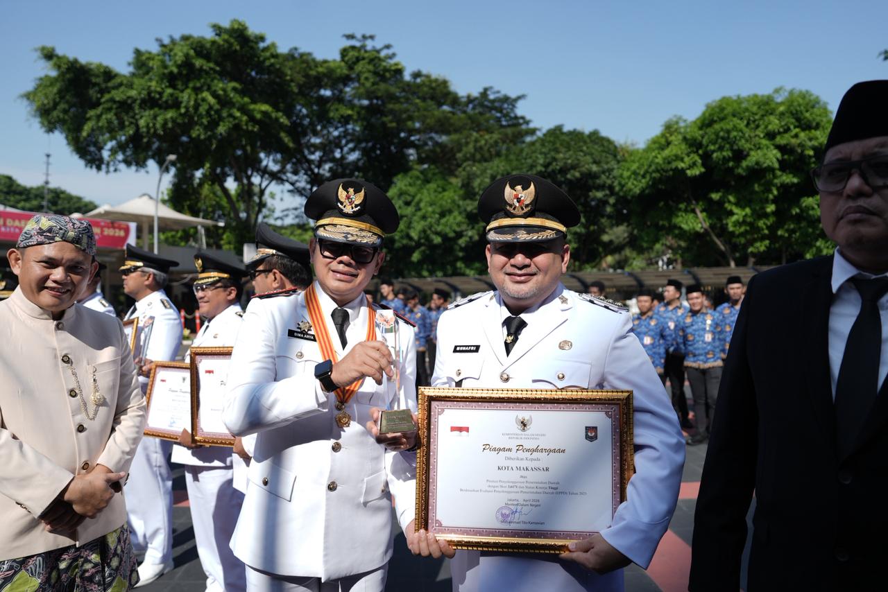 Makassar Sabet Penghargaan Nasional Kinerja Pemerintahan Terbaik
