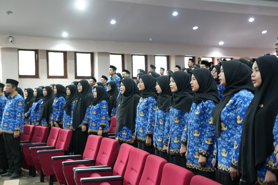 Wali Kota Makassar Minta 167 PNS Baru Dilantik Tak Gadaikan SK
