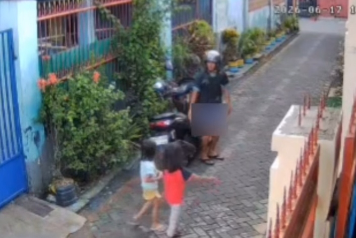 Bikin Resah, Predator Anak Terekam CCTV Beraksi di Jalan Tamalate Makassar 