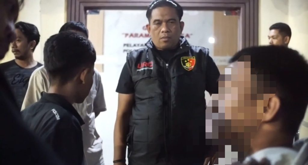 Konvoi Bawa Busur dan Ketapel, Dua Remaja di Makassar Tabrak Mobil Patroli Polisi!