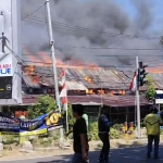 Kebakaran Hebat di Asrama Mattoanging Makassar: Puluhan KK Kehilangan Tempat Tingggal