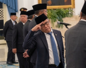 Masuk Lingkaran Istana, Apakah Rocky Gerung Bakal Tumpul?