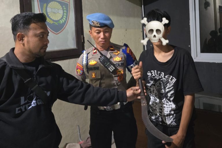 Dua Remaja Diciduk Polisi Bawa Busur dan Celurit, Mengaku Ingin Menumpas Geng Motor 